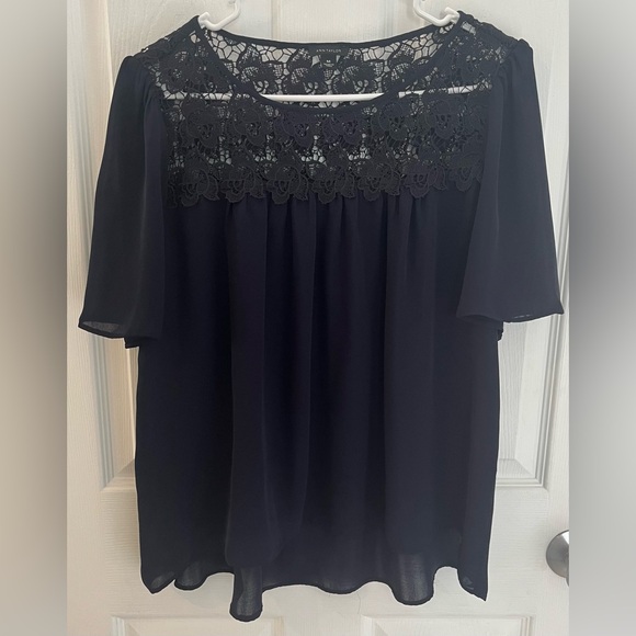 Ann Taylor Women’s Navy Blue Top, Size Medium NWT - Picture 4 of 7